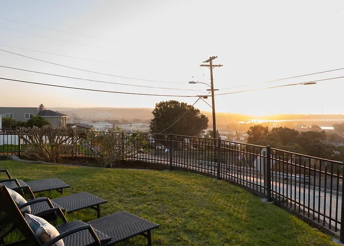 Family-Friendly Bay Views, Game Room, Hot Tub!